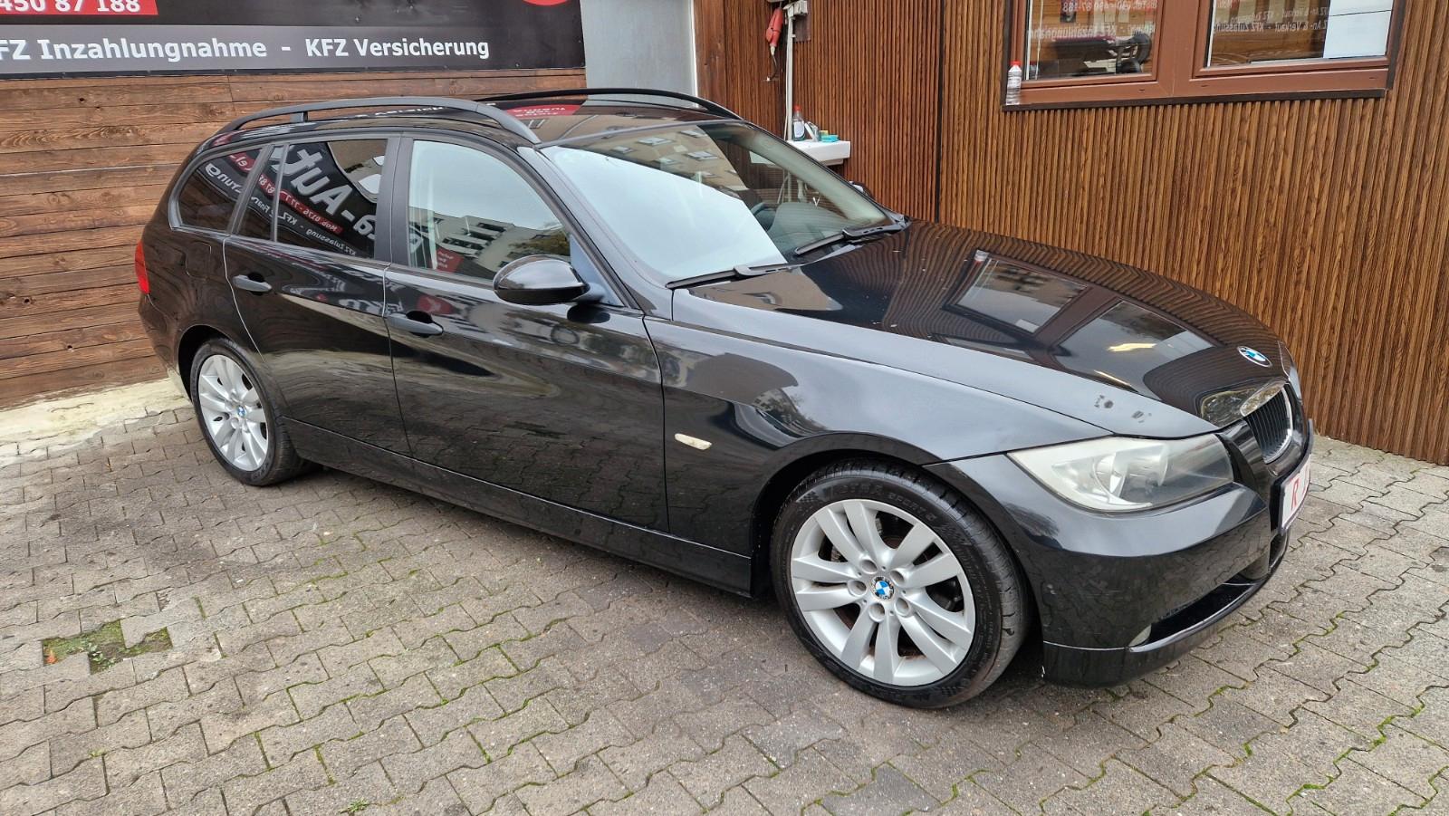 BMW 320 2006 — rear view