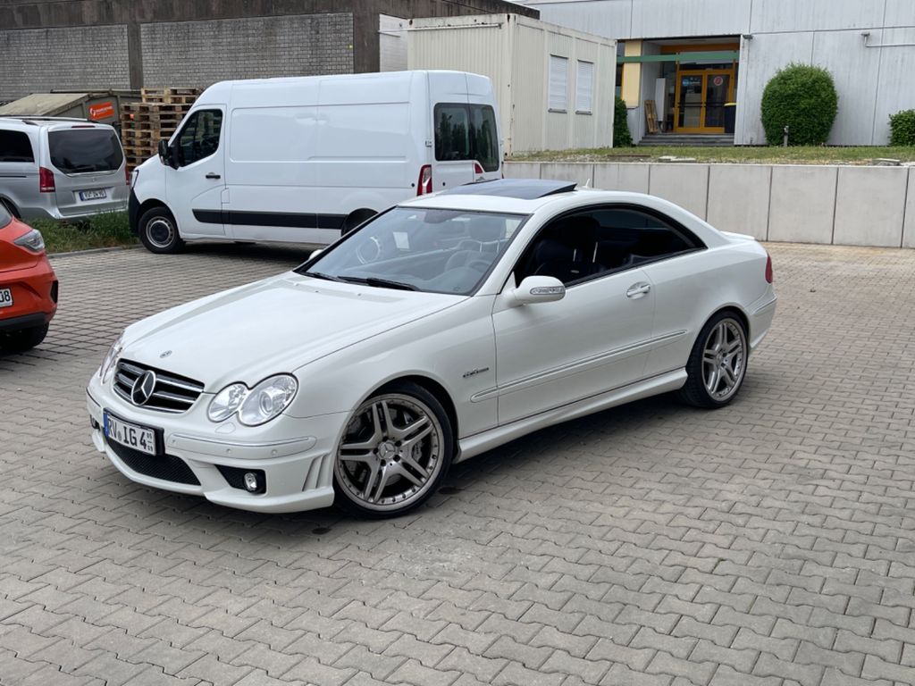 Mercedes-Benz CLK 63 AMG