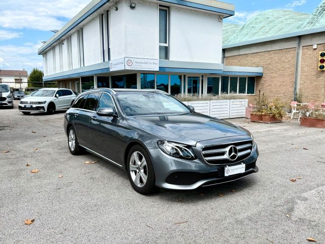 MERCEDES-BENZ Mercedes-Benz E 220 d SW Business Sport 4matic a