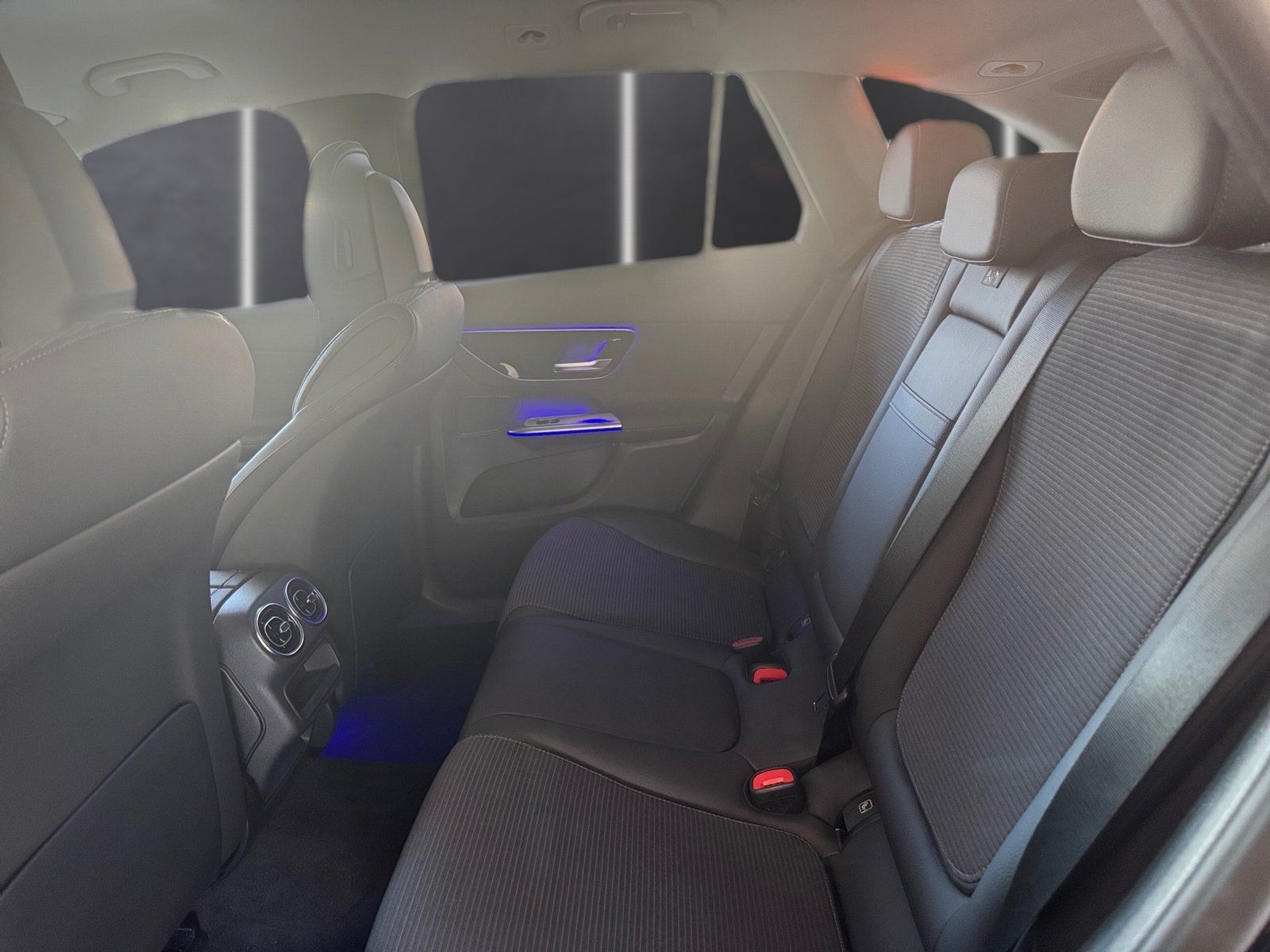 Fahrzeugabbildung Mercedes-Benz GLC 200 4M Avantgarde*AHK*Totwink*Memory*LED*Kam