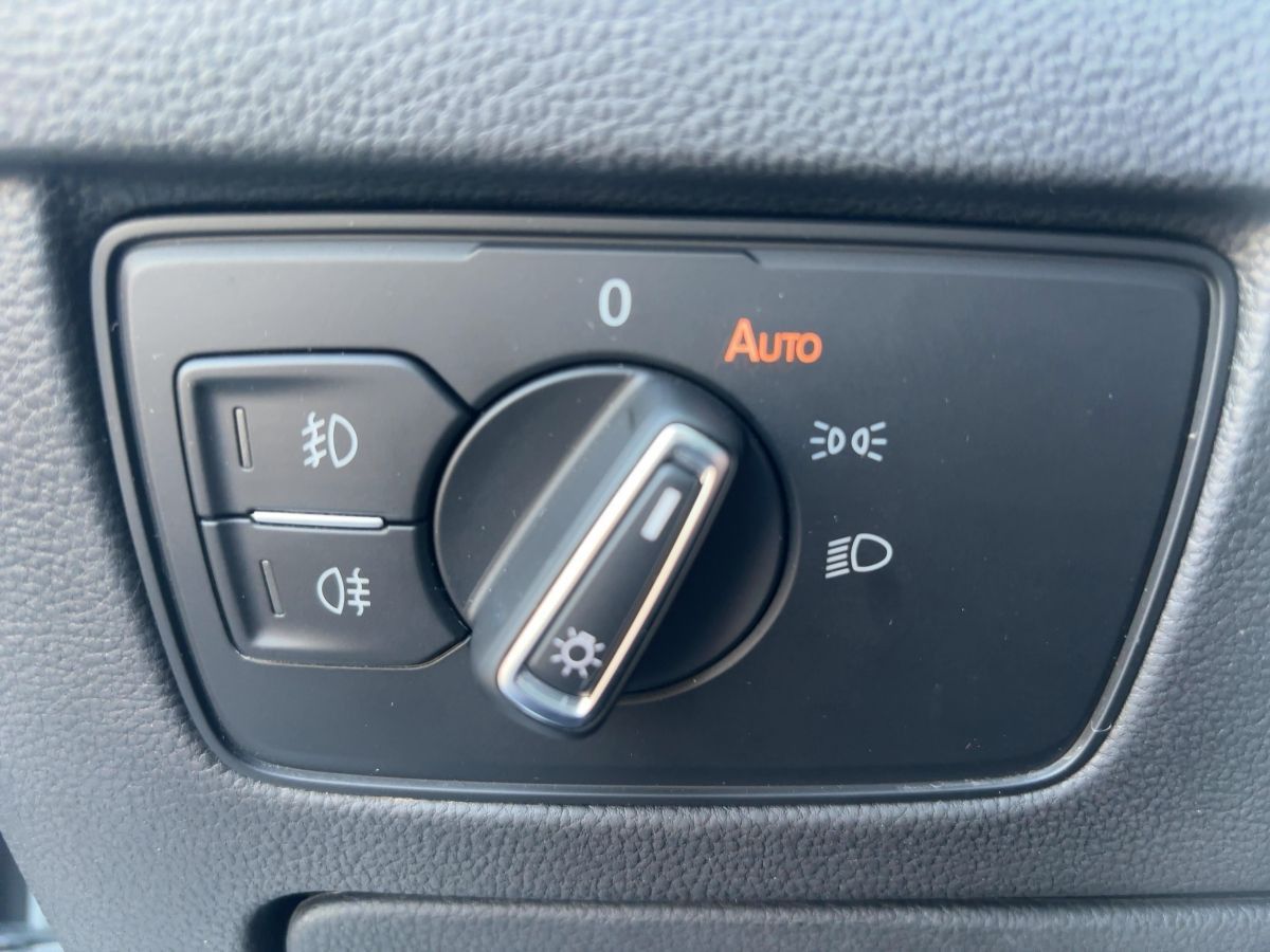 Volkswagen Passat Variant - Bild 18
