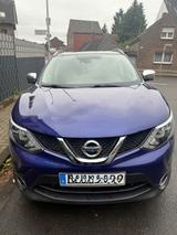 Nissan Qashqai 1.6 dCi DPF Tekna Tekna - Nissan Qashqai mit Diesel-Antrieb: Limousine