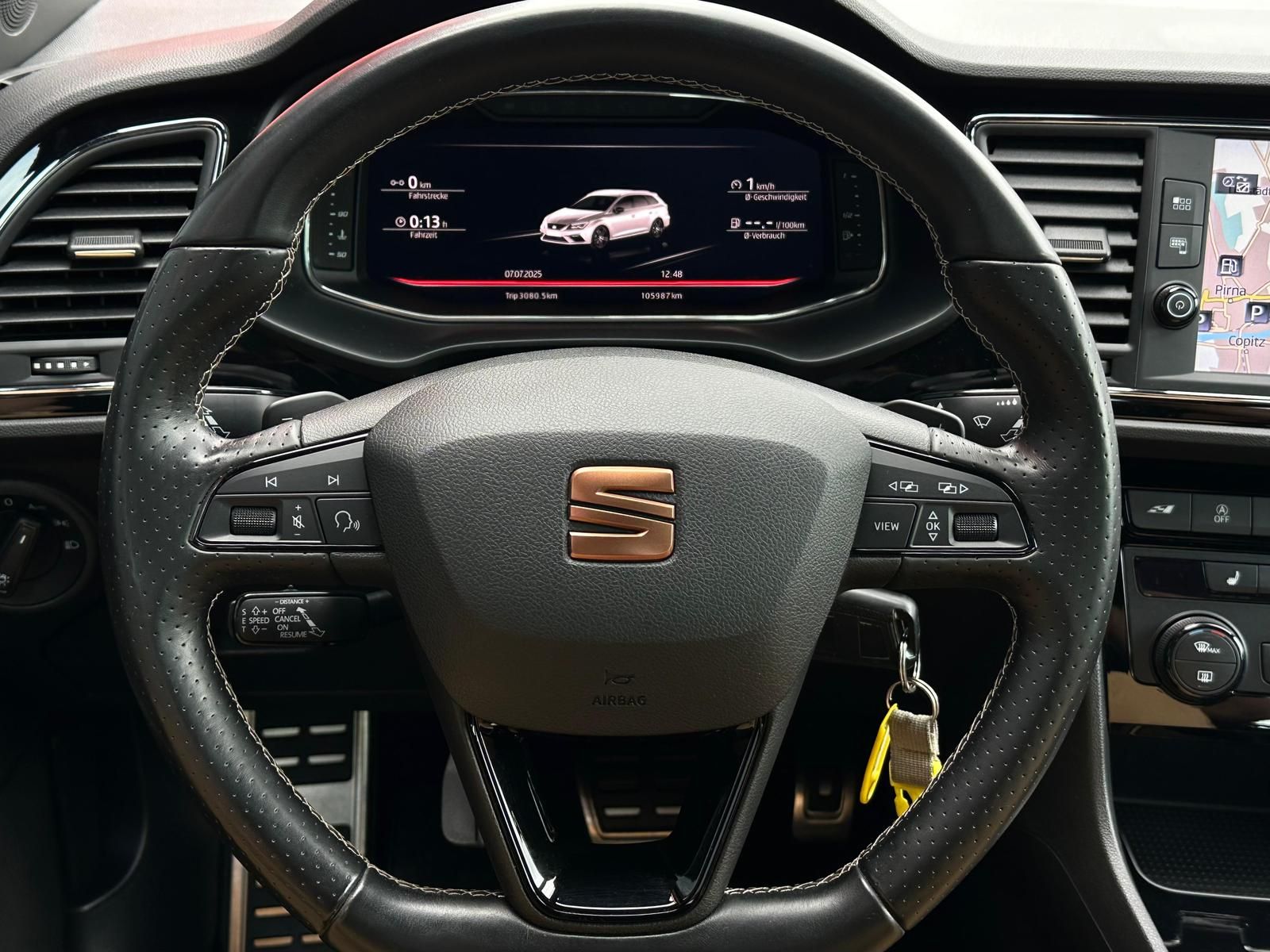 SEAT Leon ST 2.0TSI CUPRA 300 4DRIVE - Image 11