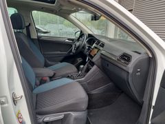 Fahrzeugabbildung Volkswagen Tiguan 2.0 TDI DSG 4M IQ.DRIVE AHK PANO ACC