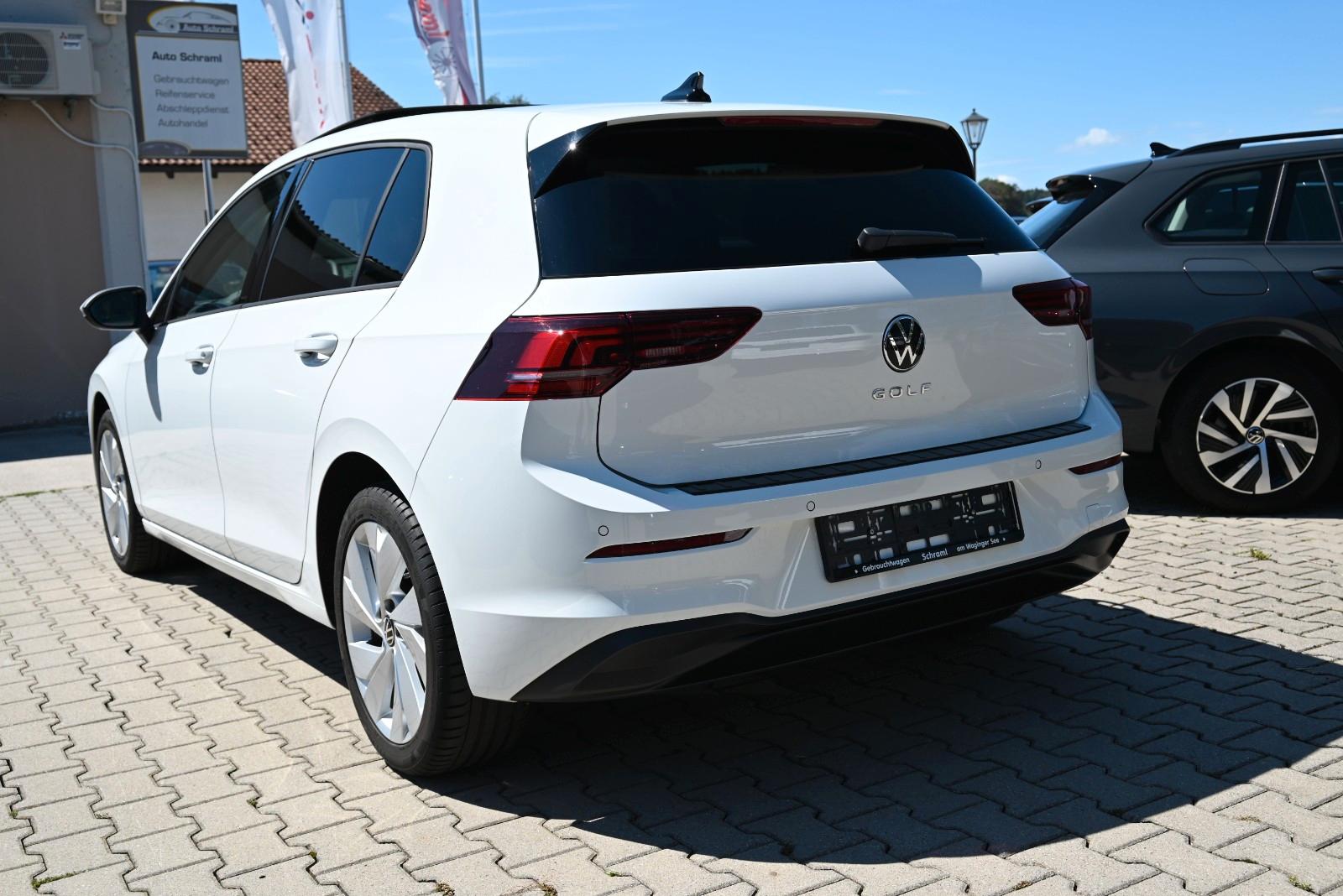 Volkswagen Golf VIII Lim. 1.5 TSI Life/Panorama/AHK/ACC, миниатюра 10