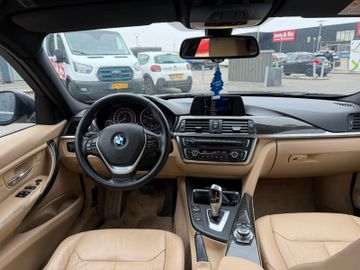 BMW 320 - 11
