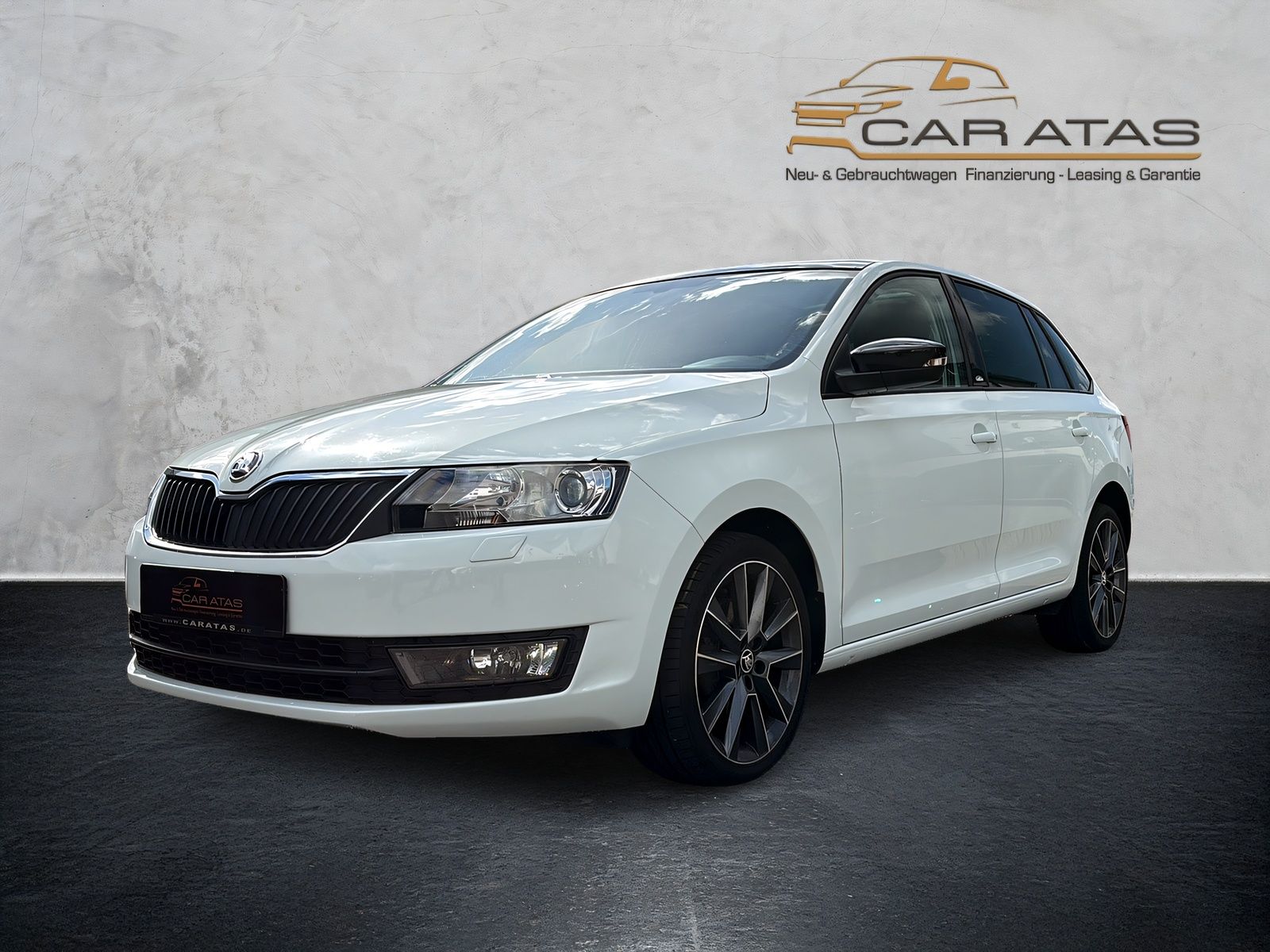 Fahrzeugabbildung SKODA Rapid 1.2i Edition NAVI PANORAMA XENON DAB PDC