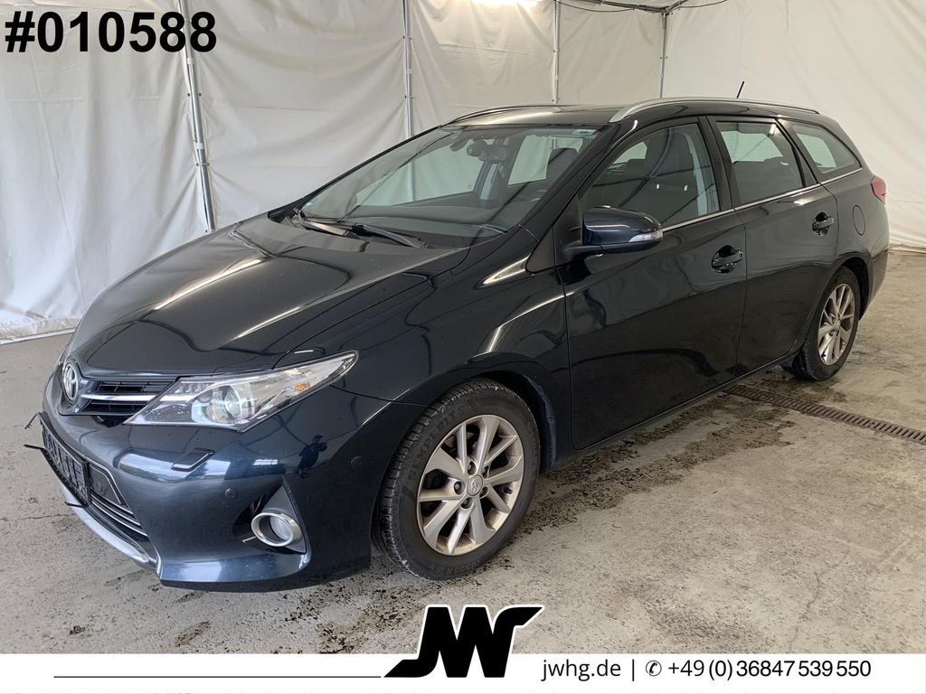 Toyota Auris Touring Sports