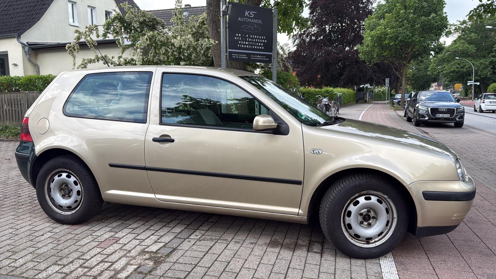 Volkswagen GOLF 1.6 COMFORTLINE/AUTOMATIK/INSPEKTION NEU