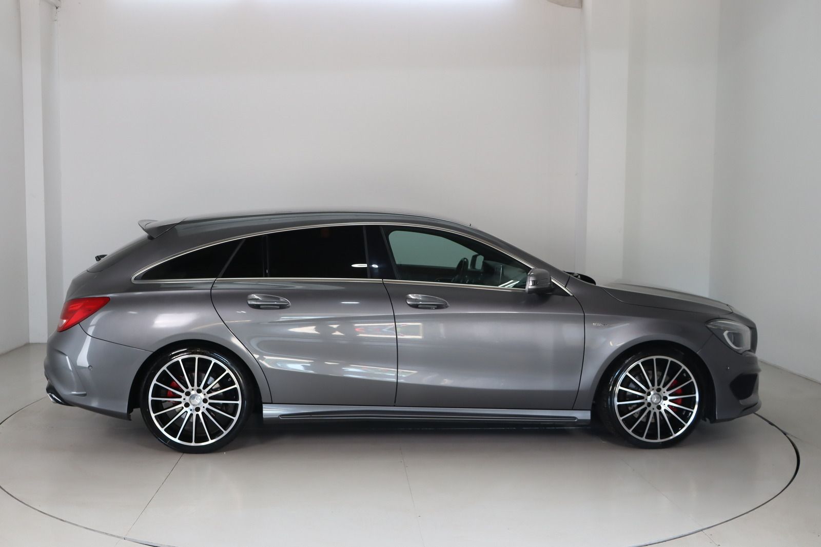 Fahrzeugabbildung Mercedes-Benz CLA 250 Shooting Brake Sport 4Matic