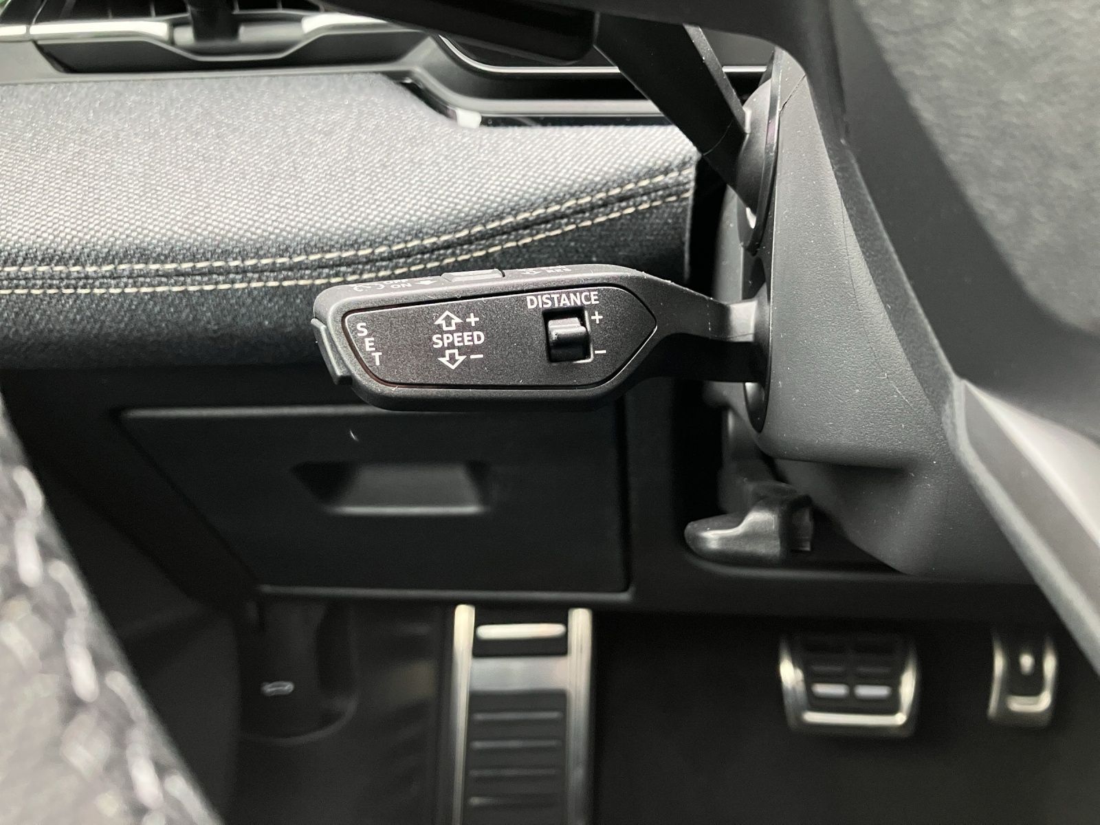 Fahrzeugabbildung Audi A6 e-tron Avant performance 270 kW