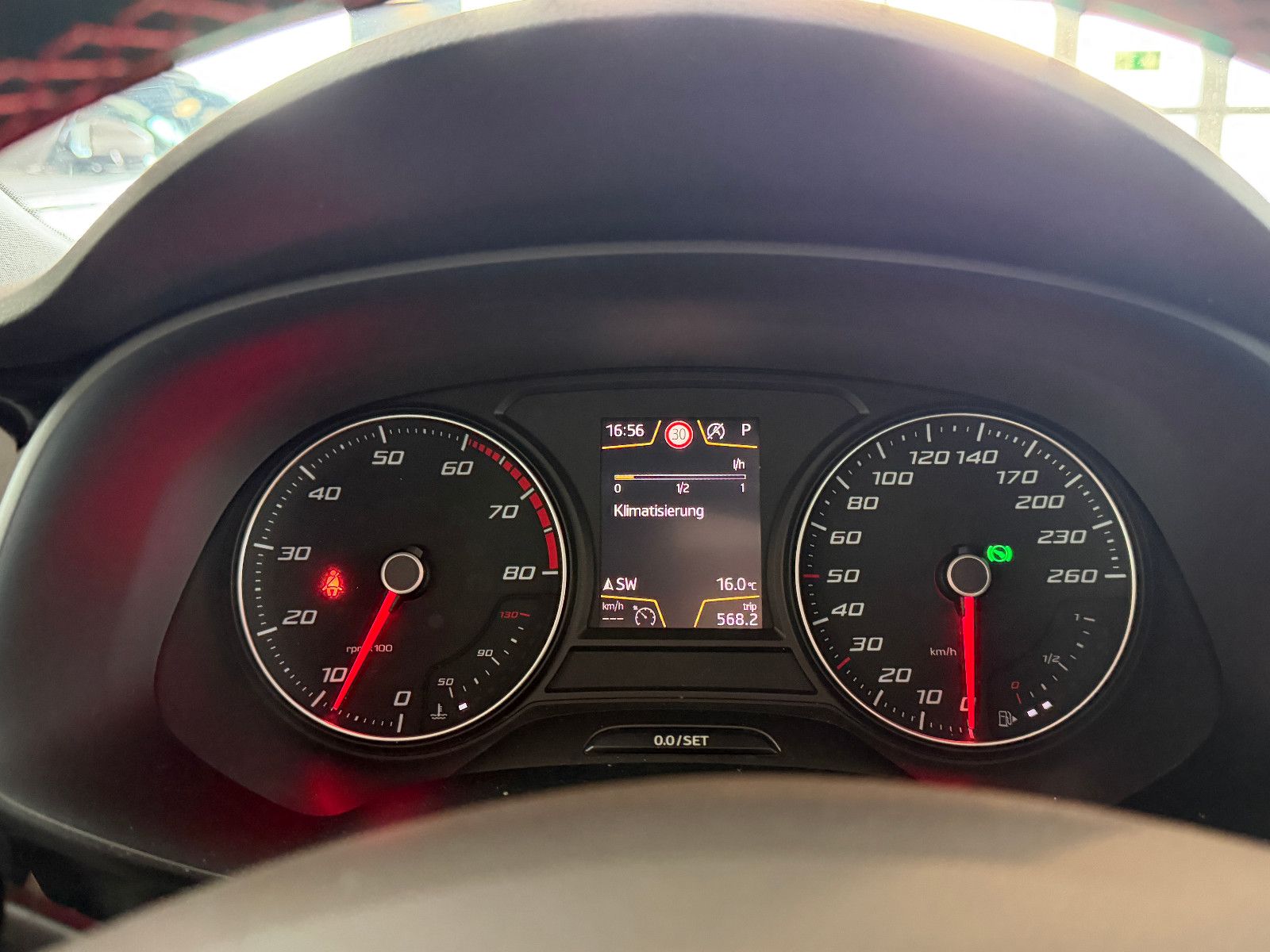 Fahrzeugabbildung SEAT Leon ST FR//ACC/LED/PANORAMA/APPLE-CAR/KAMERA