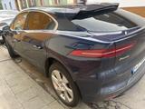 Jaguar I-Pace EV320 SE SE - blaue Jaguar I-Pace