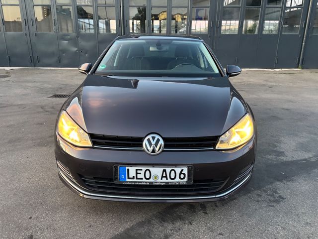 Volkswagen Golf VII Lim. Lounge BMT*2,0 DSG Lim