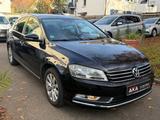 Volkswagen Passat Lim. 1.4 TSI Comfortline NAVI|PDC|LM - VW Passat Gebrauchtwagen in Stuttgart