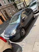 Opel Ford Fiesta 1.3 Benzin - Opel Corsa aus 2007: 1.3