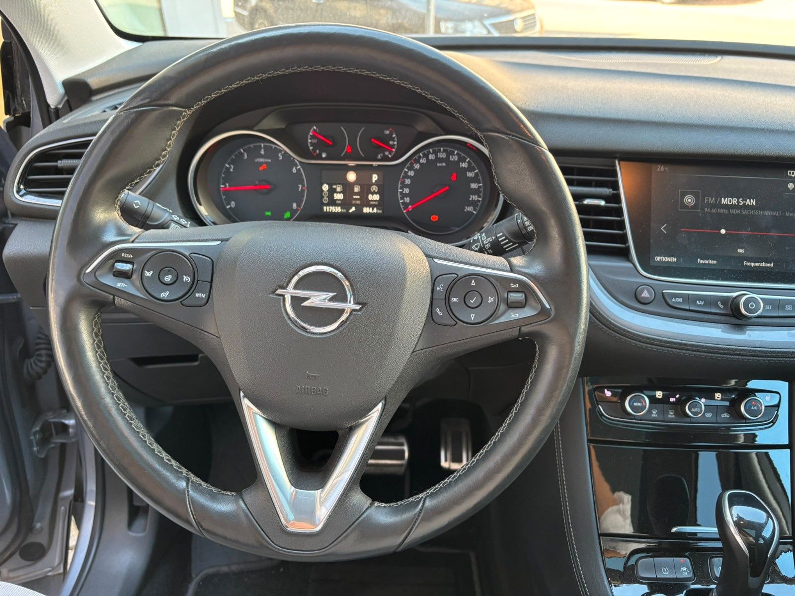 Fahrzeugabbildung Opel Grandland 1.2 INNOVATION LED/KAMERA/18"ALU/ALLWE