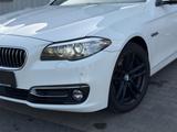 BMW 530d Touring xDrive Luxury HUD ACC Pano Leder Ke - BMW 530 aus 2014