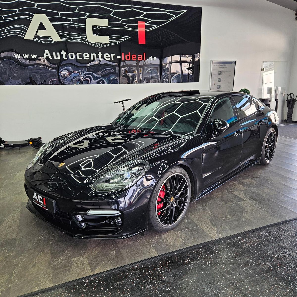 PORSCHE Panamera 4.0 V8,GTS, STH.HeUp,Pano,Appro.Fond-D.