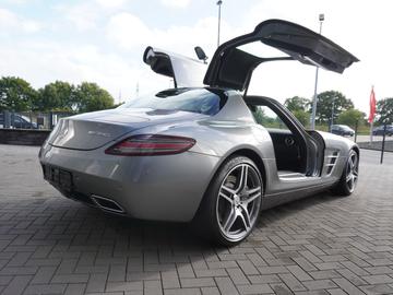 2010 Mercedes-BENZ SLS AMG — миниатюра 38