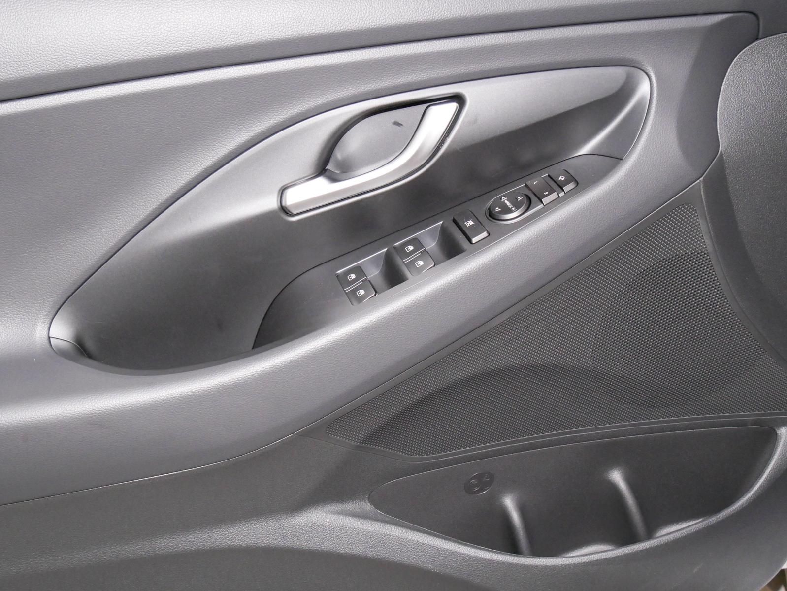 Hyundai i30 – Bild 15