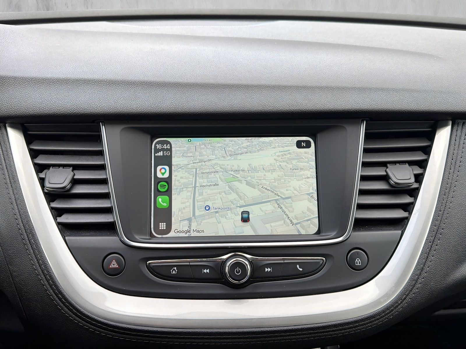 Fahrzeugabbildung Opel Grandland Edition SITZHEIZ. PDC 2 ZONEN KLIMAAUT