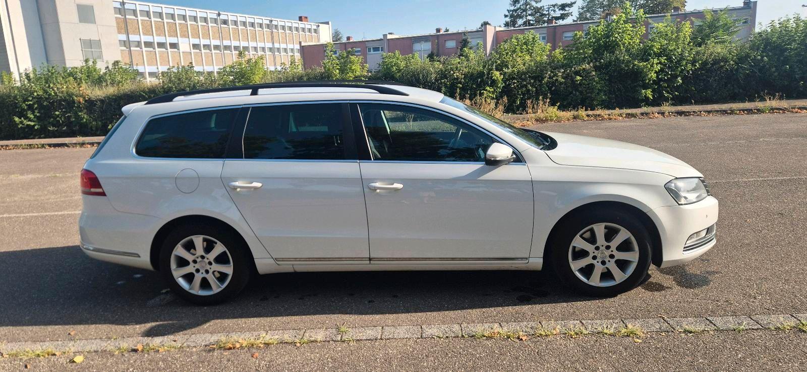 Volkswagen Passat 2012 — photo 8
