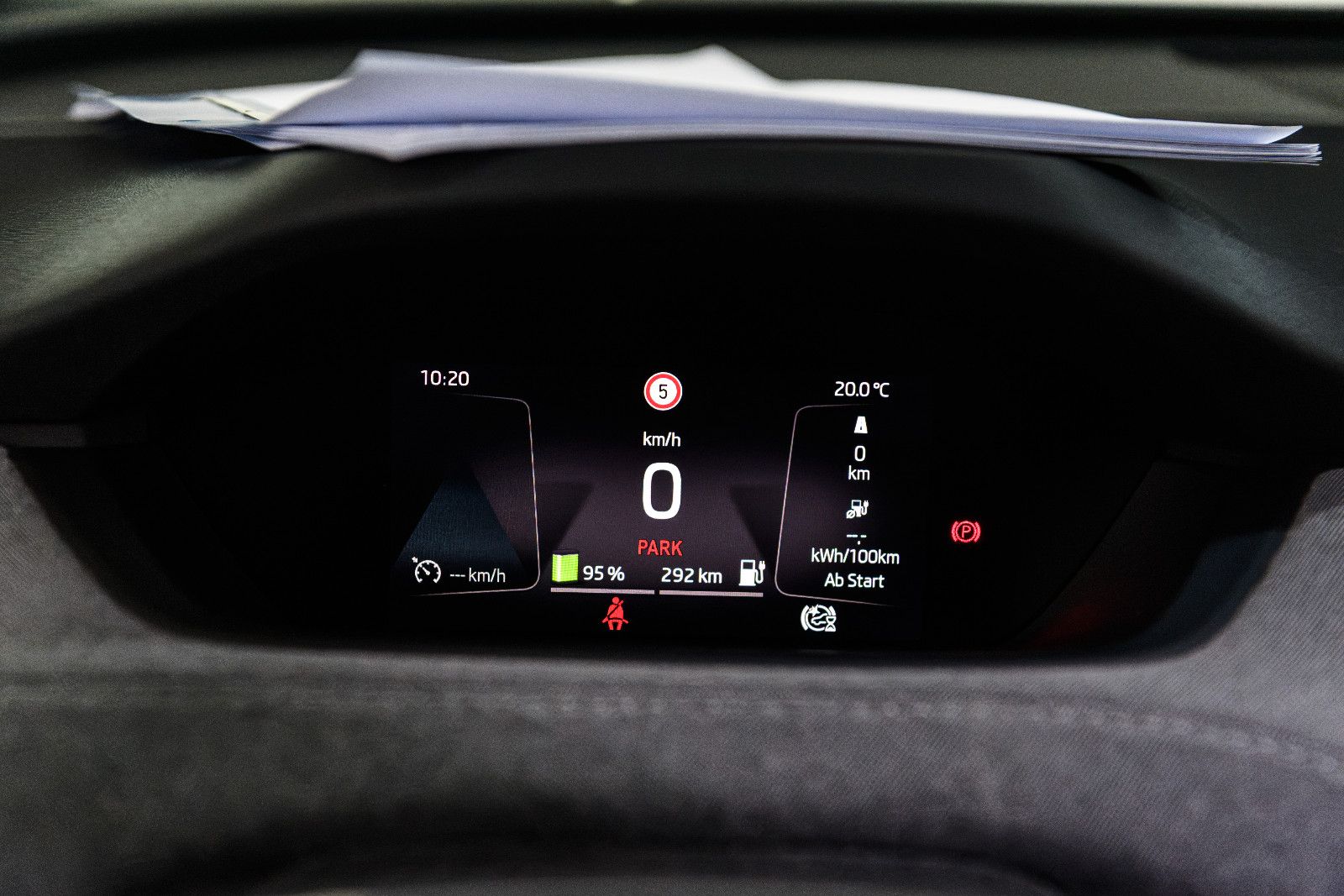 Fahrzeugabbildung SKODA Enyaq 50 NAVI+LED+RFK