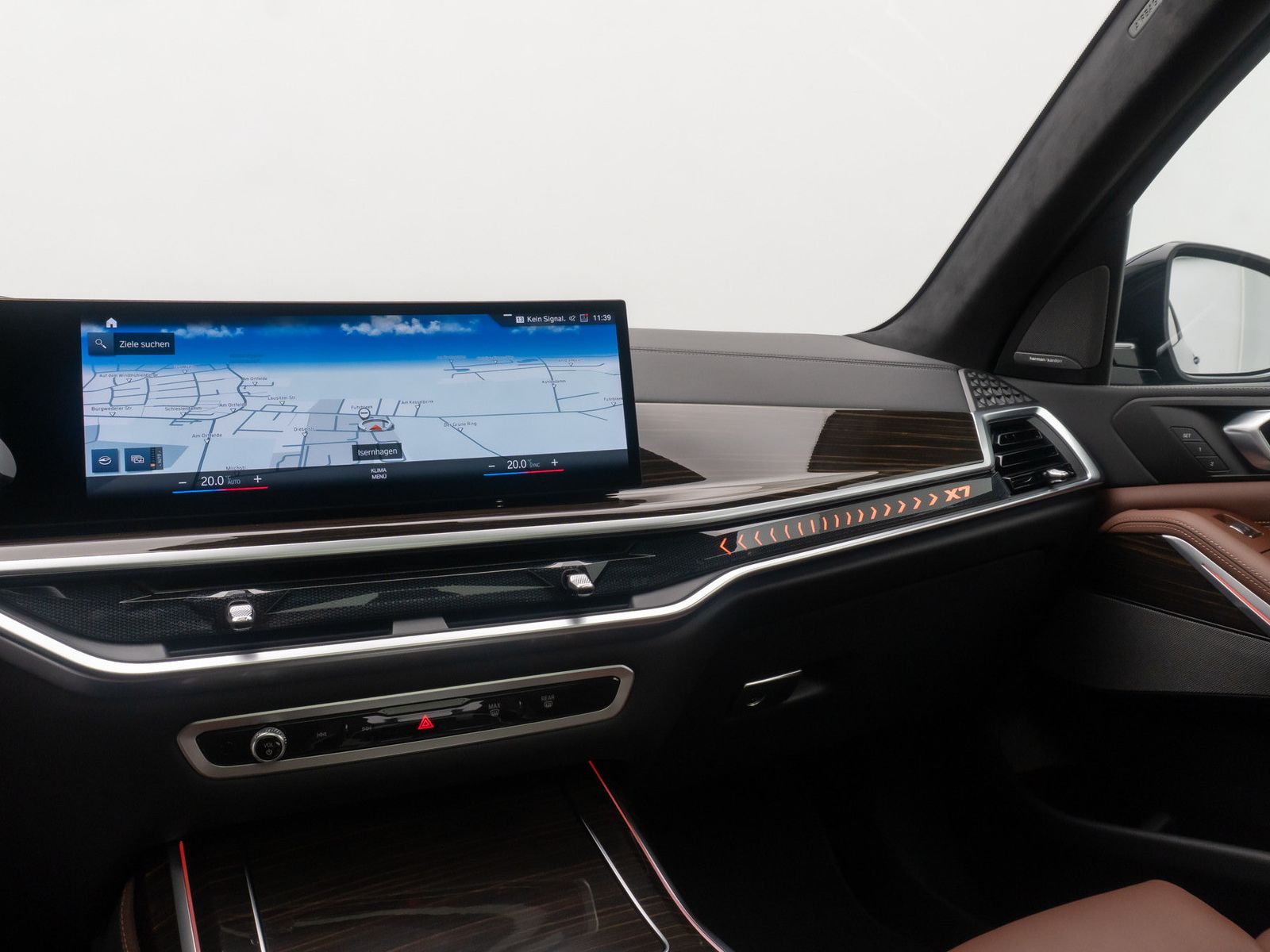 Fahrzeugabbildung BMW X7 xD40d M Sport 360&deg; SkyLounge H/K Individual