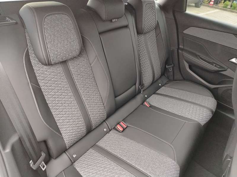 Peugeot 308 - Bild 8