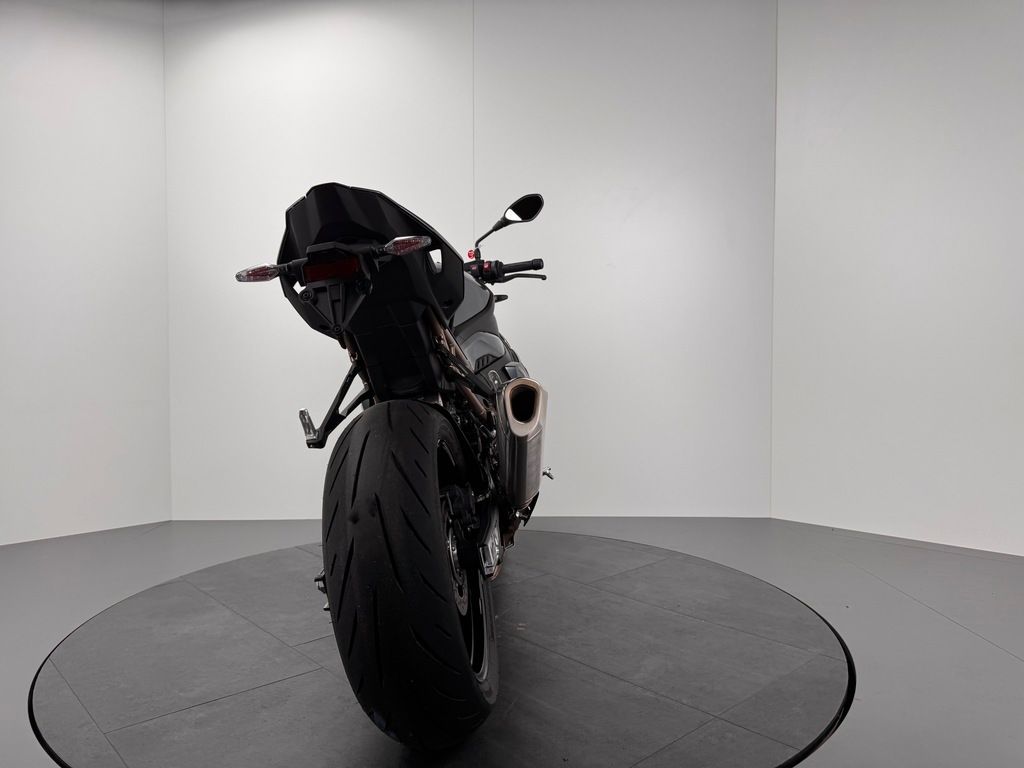 Fahrzeugabbildung BMW S1000 R *NEUWERTIGER *1. HAND