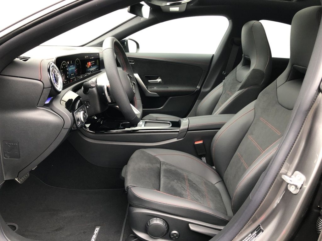Mercedes-Benz CLA 200 d Coupe AMG+ILS+MBUX+MBeam+Night+Pano foto 6
