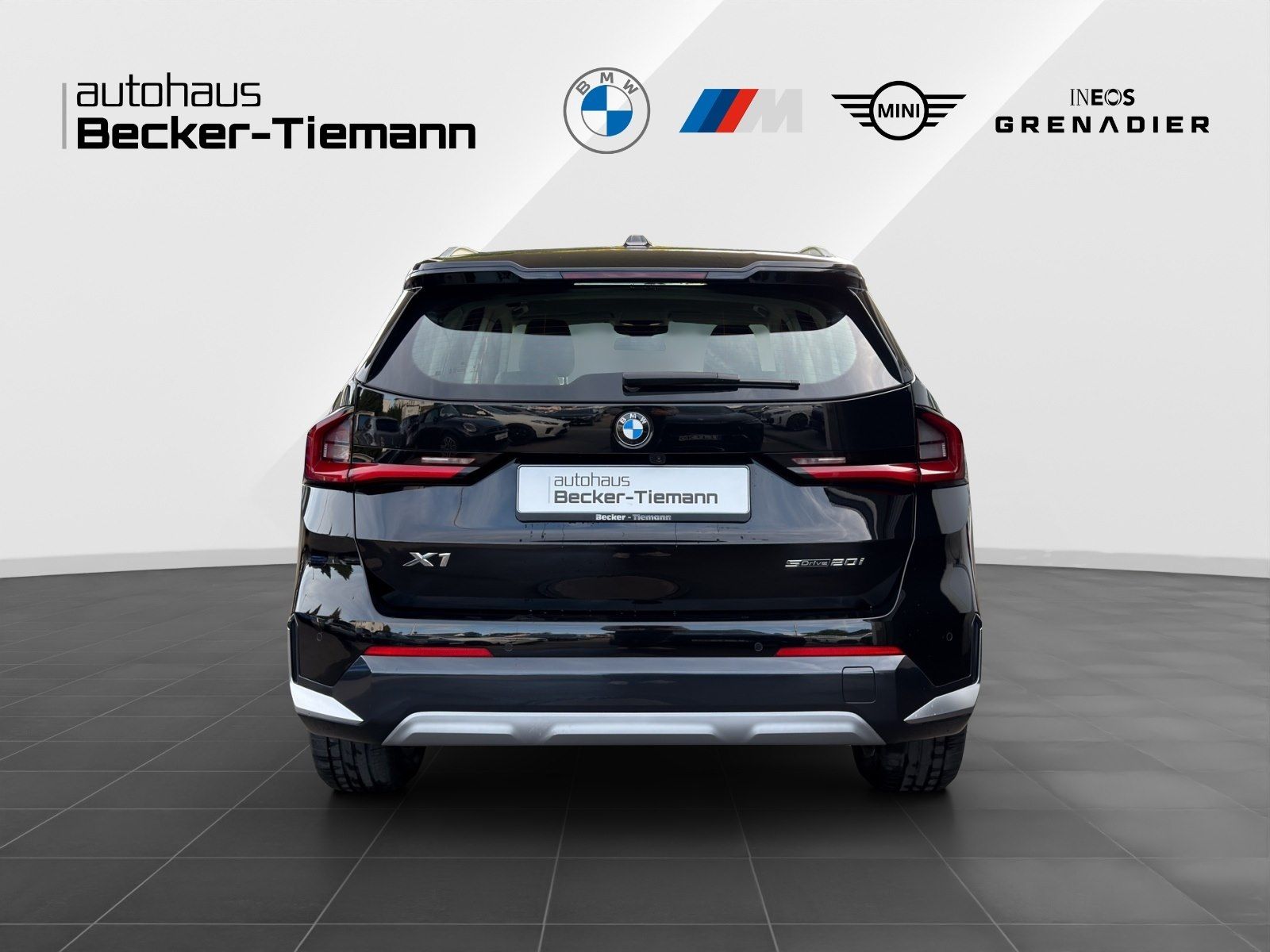 BMW X1 sDrive20i xLine Ahk Head Up AppleCarPlay foto 4