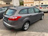 Ford Focus Turnier Ambiente - Ford Focus: Ambiente