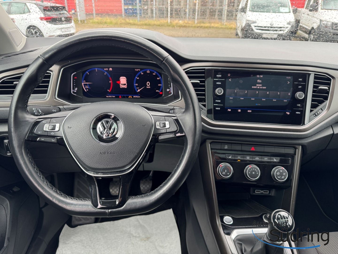 T-Roc 1,6 TDI Style Pano Rückfahrk. Navi AHK