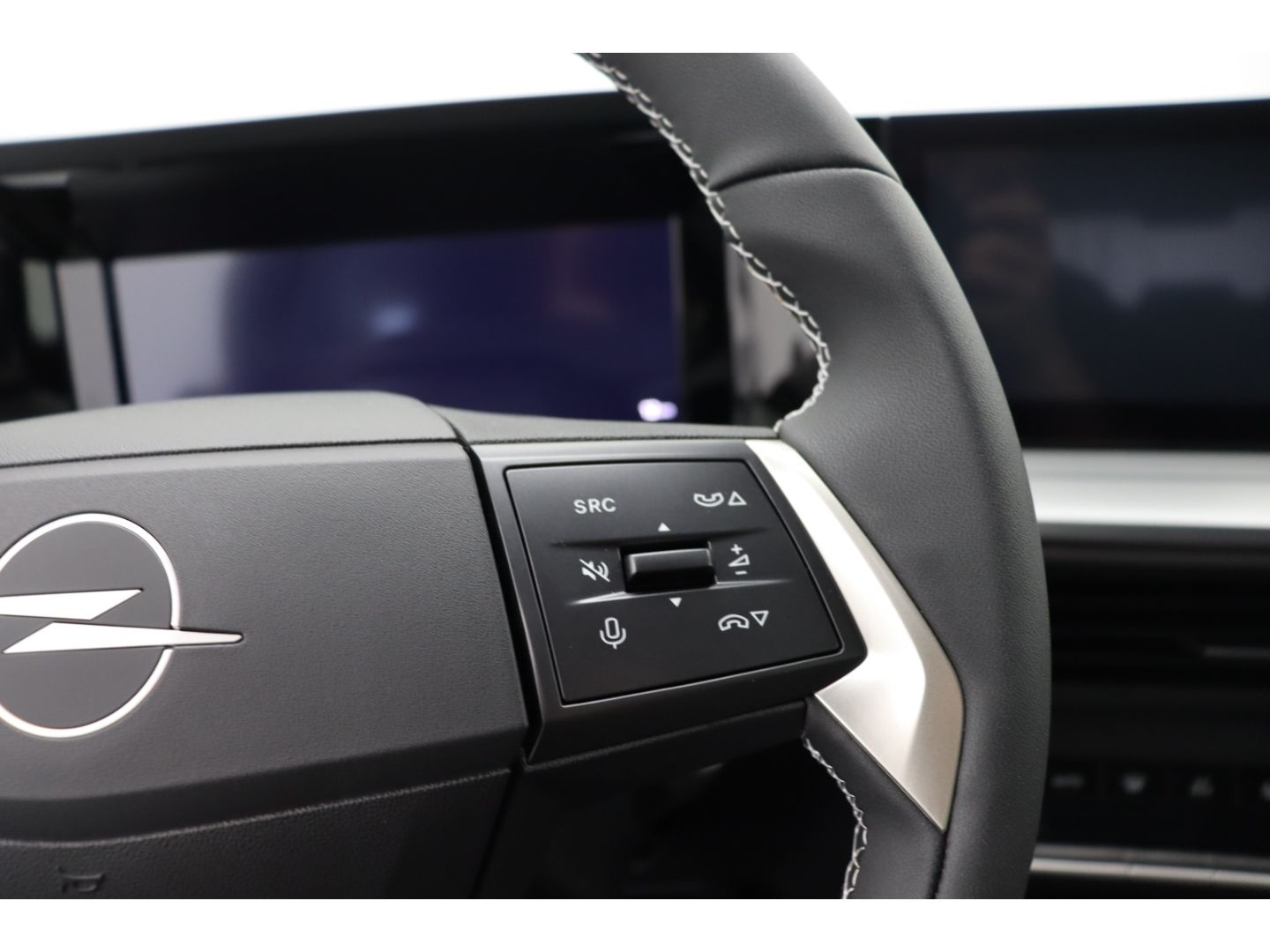 Fahrzeugabbildung Opel Frontera Electric GS 83 kW LED/ Allwetter/ Kamer