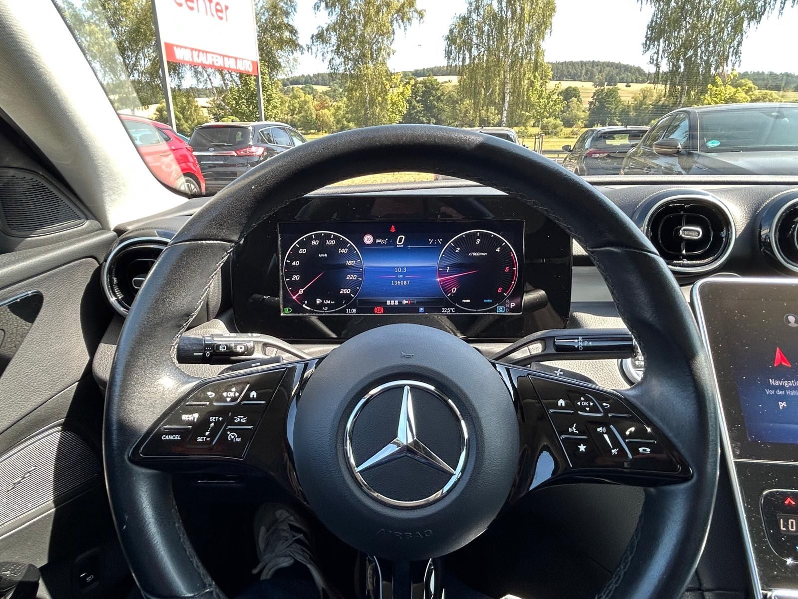 Fahrzeugabbildung Mercedes-Benz C 200 d Avantgarde°1.Hand°AHK°LED°Kamera°Navi°