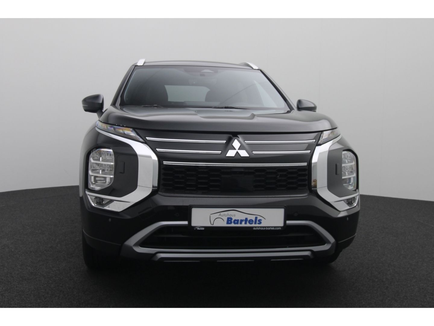 Fahrzeugabbildung Mitsubishi Plug-in Hybrid Outlander Select 2,4l PHEV  ACC