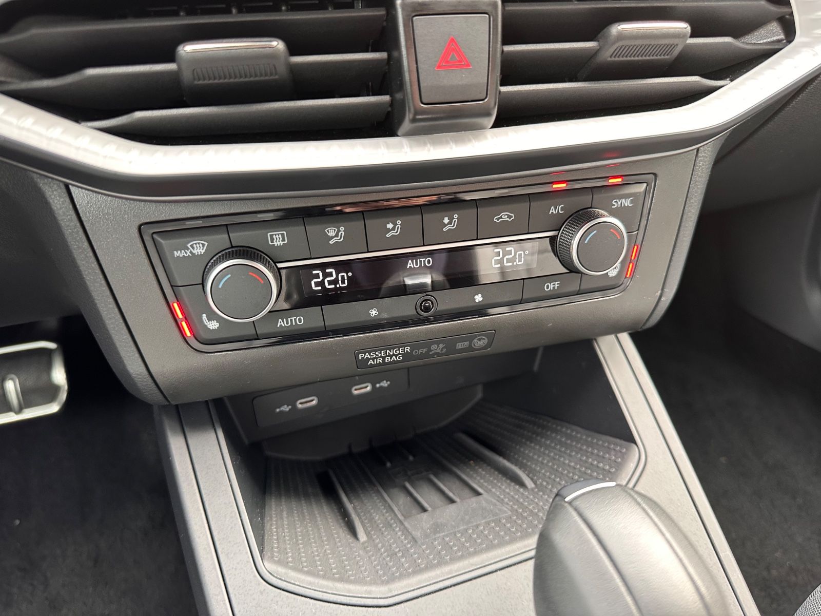 Fahrzeugabbildung SEAT Ibiza 1.0 TSI FR Black Edition DSG ACC/LED/Kamer
