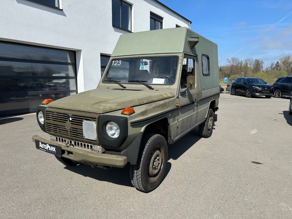 Mercedes-Benz G 230