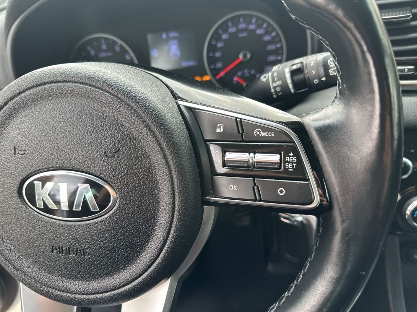 Fahrzeugabbildung Kia Sportage 1.6 Dream Team 2WD +Navi+Mehrzonenklima