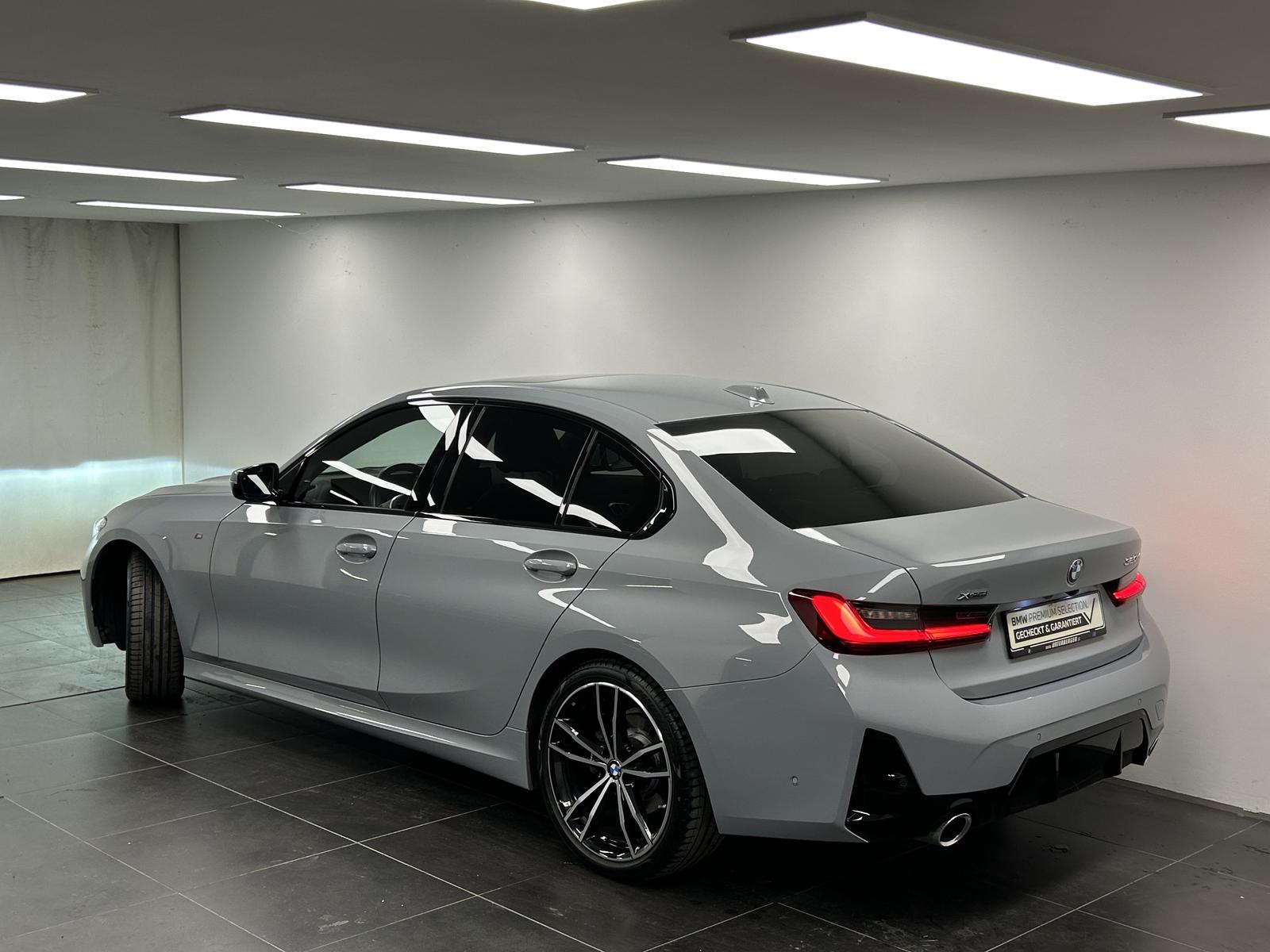 BMW 320d xDrive Limousine M Sportpaket Glasdach AHK 