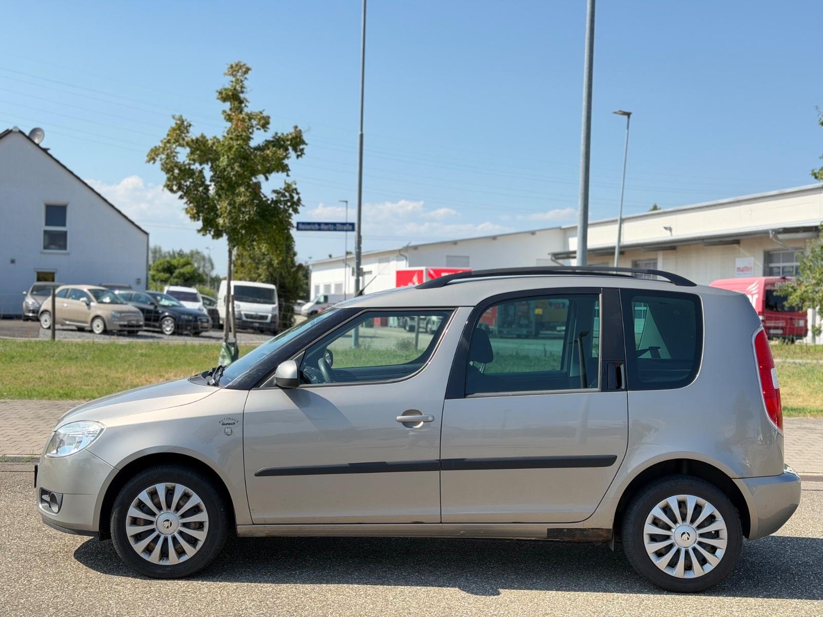 Skoda Roomster 2009 — салон