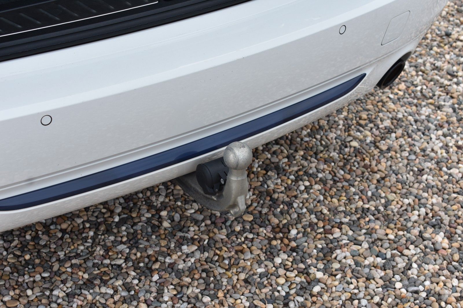 Fahrzeugabbildung BMW 530 d Touring Sport Line Panora Leder HUD AHK ke