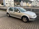 Volkswagen Golf 1.4, Tüv 10/2026, AHK, 116000 km, Alufelgen - gebrauchte VW Golf aus dem Jahr 2002