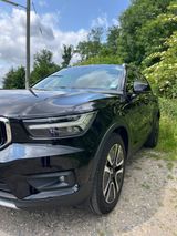 Volvo XC40 T4 Momentum Pro Geartronic Momentum Pro - Volvo in Düsseldorf
