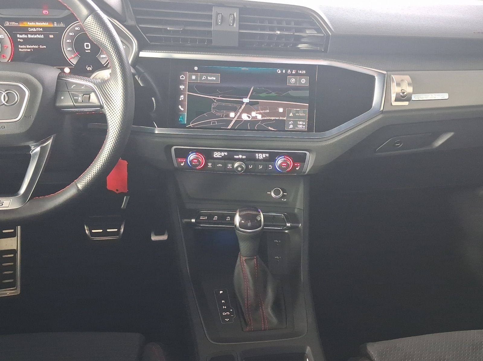 Audi Q3 Sportback 40 TFSI quattro S line Matrix ACC R foto 11