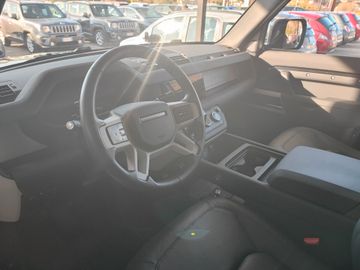 Land-Rover Defender - 11