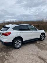 BMW X1 sDrive18d - Navi + AHK - BMW X1 in Aachen