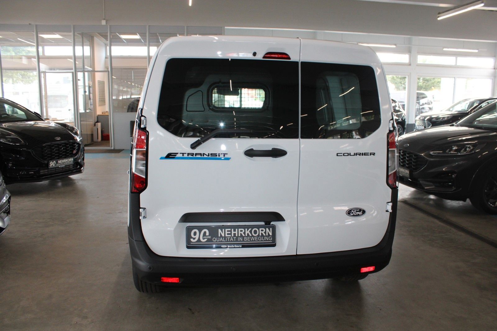 Fahrzeugabbildung Ford Transit Courier BEV TREND Klima Winter Fahrerass